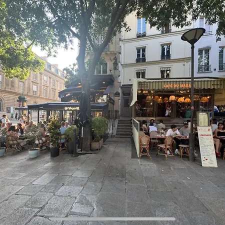 4 Le Marais Retro Notre Dame Seine Aldaro Apartment Paris